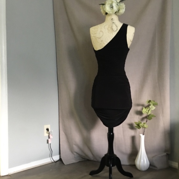 Little Black Dress - Picture 4 of 4